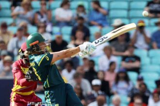 Gardner csillagkent ragyog mig Ausztalia zuzza a Nyugat Indianakat hogy bejusson a T20 as Vilagkupa dontojebe