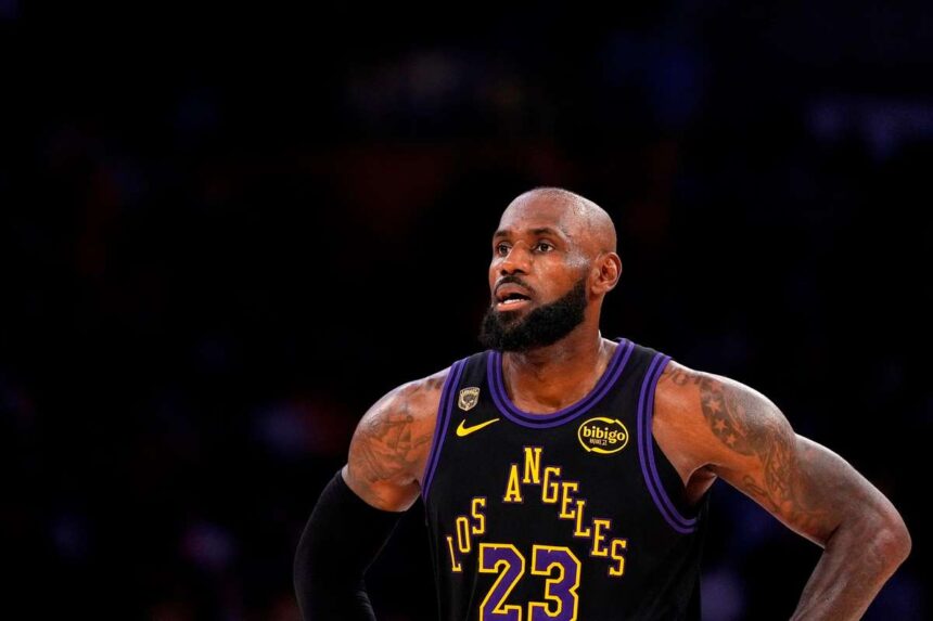 LeBron James allitolag tavozi ka Los Angeles Lakers tol es szabadugynoksegbe lep