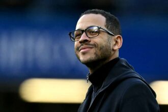 Liam Rosenior varhatoan atveszi a Paris FC iranyitasat a Ligue 1 ben