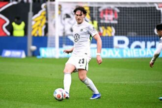 Megerositettek Jonas Wind a dan valogatott csatar elhagya a Wolfsburgot es a SC Bragahoz igazol