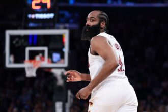 NBA James Hardenet letartoztattak Texasban egy vetsgi fegyvervaddal