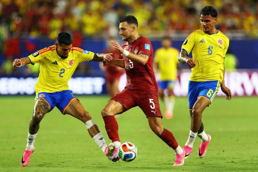 Portugalia es Kolumbia pontokat osztott meg gol nelkuli osszecsapan ahogy a La Tricolor a csoport elere kerult