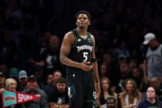 Timberwolves bemutattak gyonyoru uj egyenruhaikat amelyek tiszteletet adnak az eredetieknek
