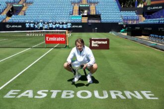 Zizou Bergs kuzdelmes gyozelmet arat Ugo Humbert felett es megszerzi elso ATP gyozelmet Eastbourne ban