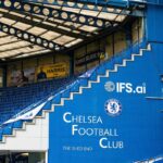 A Chelsea 10 millio font birsagot es felfuggesztett atigazolasi tilalmat kapott az FA tol ugynoki szabalyok megsertese miatt
