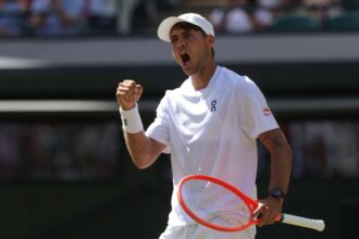 Cobolli masodik egymast koveto evben is a wimbledoni negyeddontobe jutott miutan legyozte De Minaurt