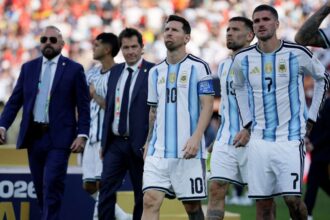 FIFA vizsgalatot indit az argentin szovetseg ellen a Falkland szigetek banner es a vilagbajnoki donto incidens miatt