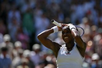 Gauff bejutott a legjobb negy koze Wimbledonban miutan legyozte volt parospartneret Pegulat