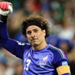 Guillermo Ochoa Mexiko legendaja bejelentette futballkarrierje vegett