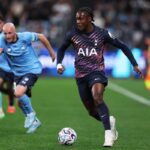 Tel lenyugozo teljesitmenye a Tottenham dontetlene Sydney FC ellen az elosezonban