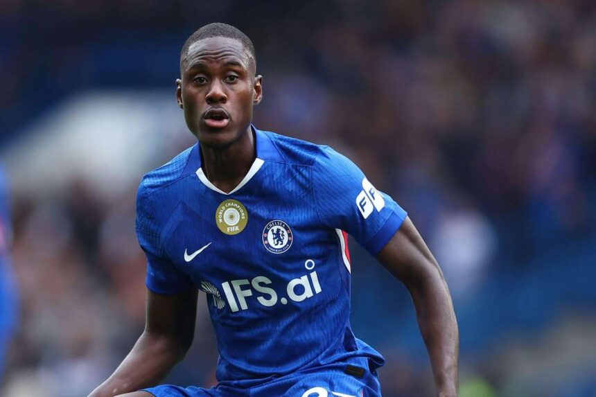 A Como oteves szerzodest kotott Chalobah val a Chelsea angol vedojevel