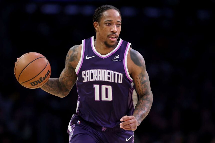 A Nuggets egyeves 39 millio dollaros szerzodest kotott DeMar DeRozan veteran kosarlabdazoival