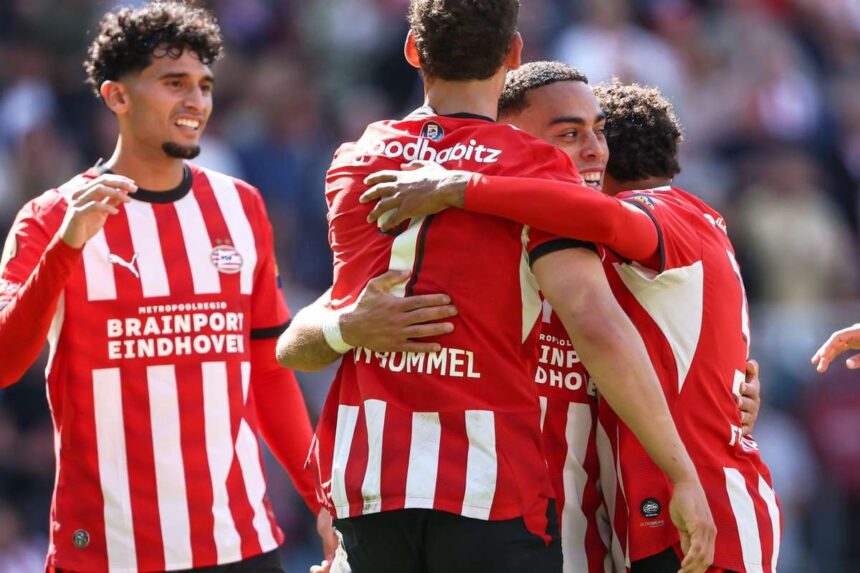 A PSV dominl s rmiszt gyzelmvel vget vet FC Groningen lomsorozatnak