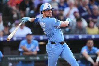 A Royals elcsereli Lane Thomast es Bailey Falert az Atlanta Braveshez