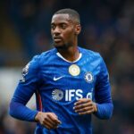 Ezt kellenne Tosin Adarabioynak Ezri Konst helyettesitenie az Aston Villnl