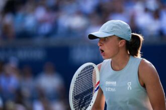 Iga Swiatek dominalja a Kanadai Masters dontot legyori Elena Rybakinat es megnyeri 12 WTA 1000 t