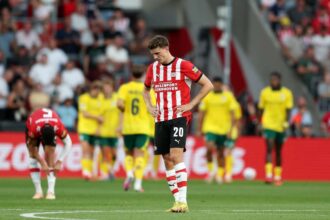 Meg az utolso pillanatban szerzett egyenlitessel a bajnok PSV nehezen kiharcolt gyozelmet veszitette el a Fortuna Sittard ellen