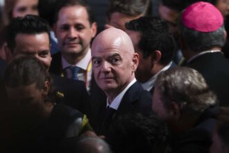 UEFA AFC es CONCACAF biralja Infantino FIFA elnokot a Vilagkupa reszesedesenek eladasa miatt