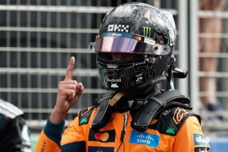 Vilibajnok Norris megnyerte a Holland Nagydijat Antonelli es Russell Mercedes duoja elott